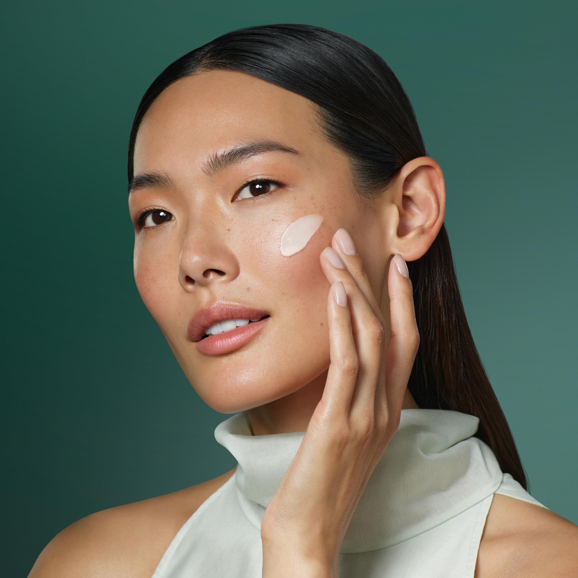 weleda-cell-longevity-ultra-protect-lift-advanced-day-cream-tagescreme-mit-nad-b image 8