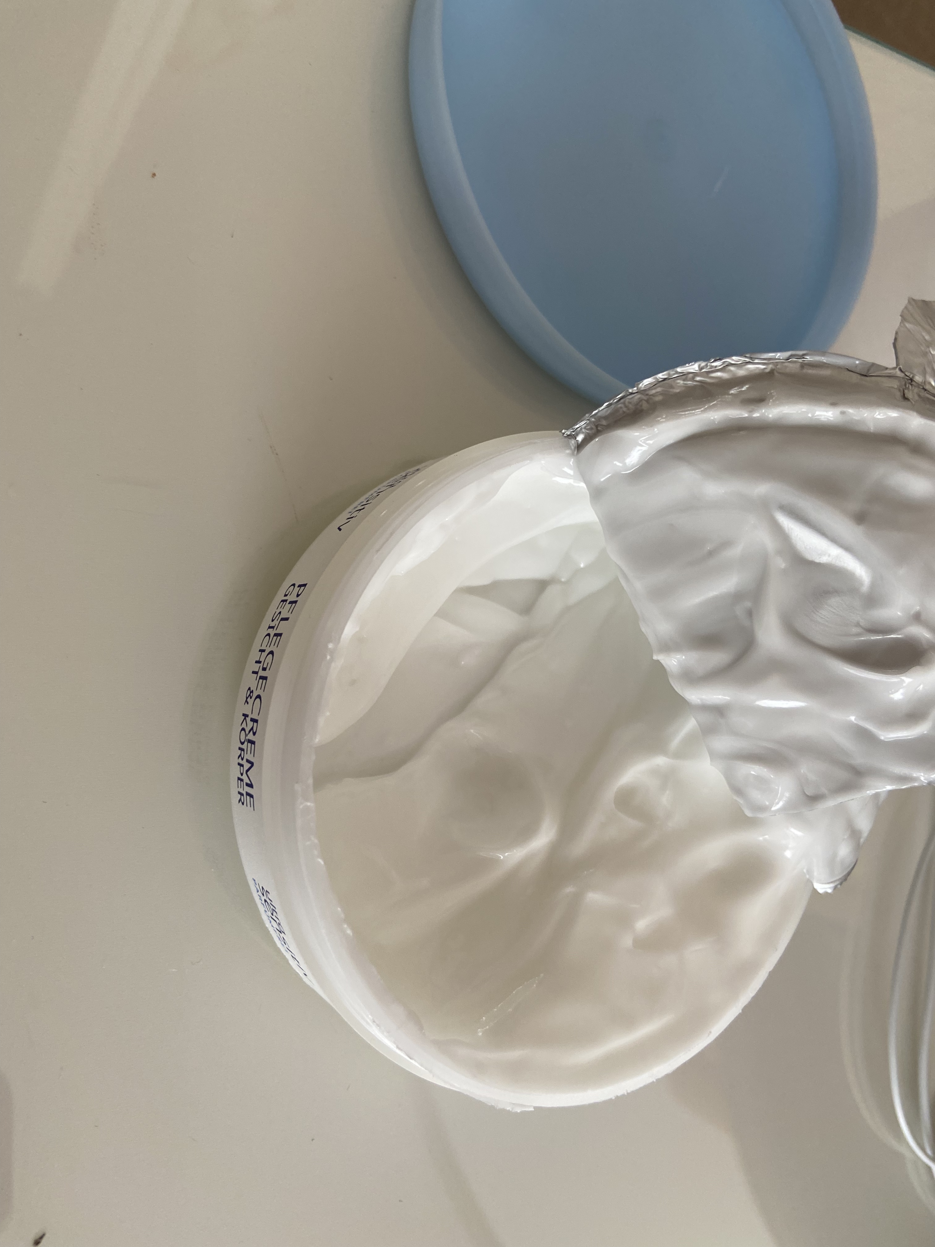 Gute Creme, etwas festere Konsistenz